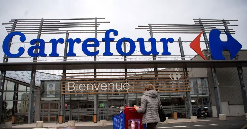 Rachat de Cora et Match par Carrefour